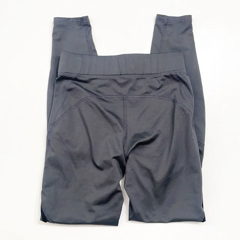 N/A gray black